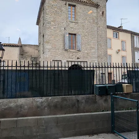Апартаменты Le Cocon De - Au Centre Du Village *