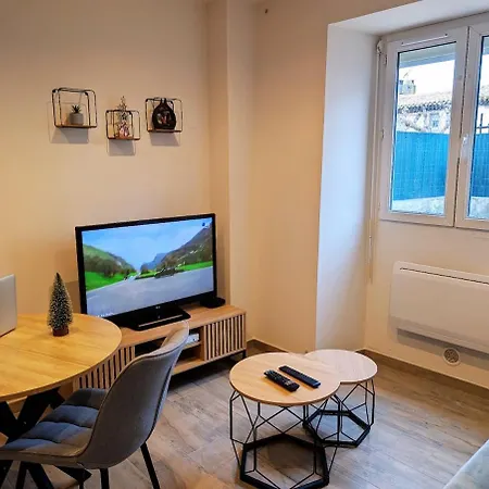 Apartment Le Cocon De - Au Centre Du Village