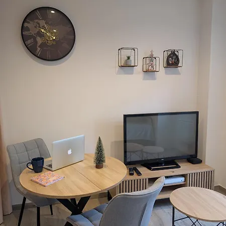 Le Cocon De - Au Centre Du Village Apartment Pezens