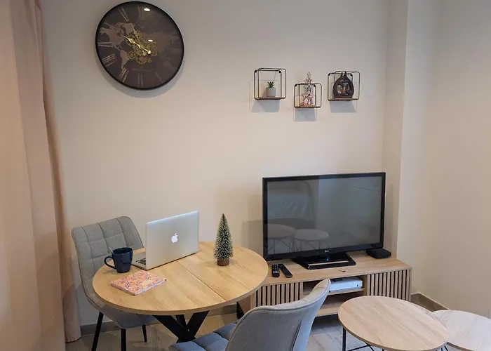 Le Cocon De - Au Centre Du Village Apartment Pezens