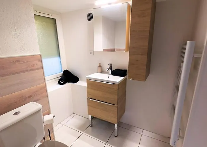 Le Cocon De - Au Centre Du Village Pezens